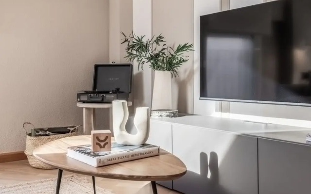 Marques - 1 Bedroom With Pool in Madrid