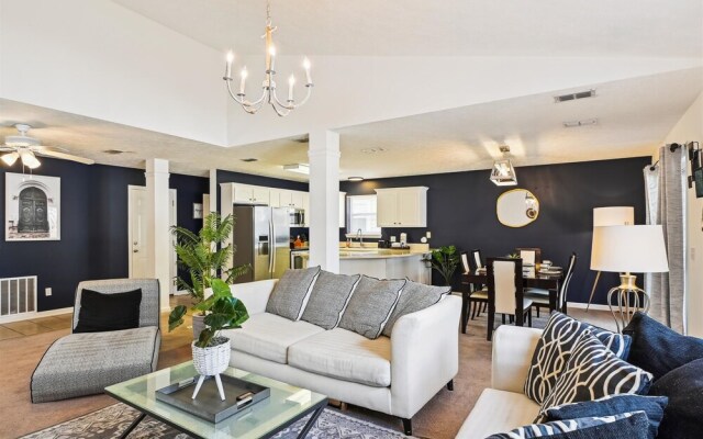 Baberville By Book That Condo