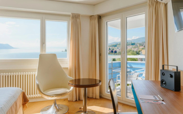 Hotel Mona
