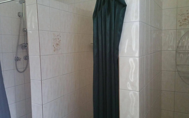 Coolibah Lodge - Hostel