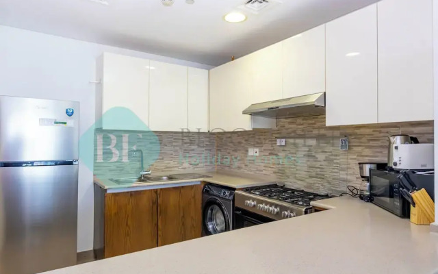 Bloomfields Elegant 2BR In Wave Tower