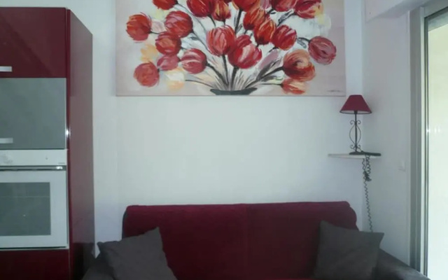 Apartment With one Bedroom in Saint-georges-de-didonne, With Furnished