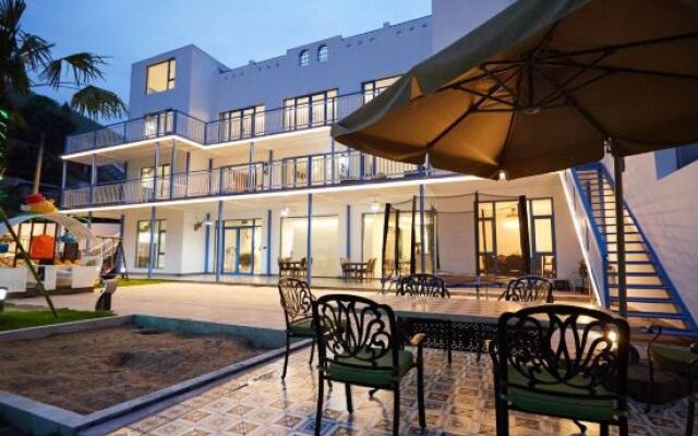 Luo'erman Design Guesthouse