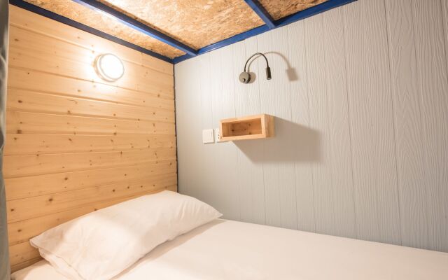 Sleep Terminal Hostel