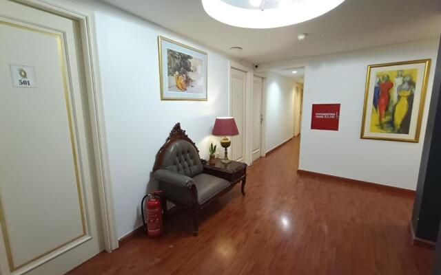 Hotel Queens Leriotis