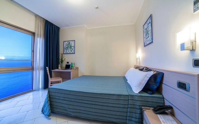Hotel Cosmomare