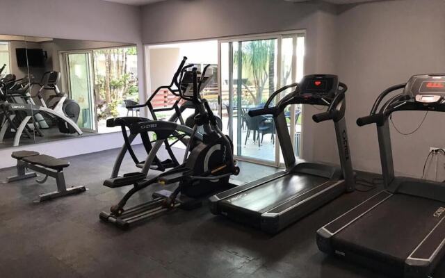 Sabbia Condos - Nice Apartment