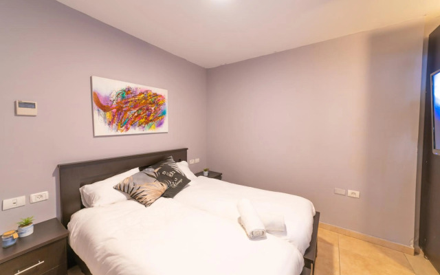 Art Apartment In Mamila - King David Residence