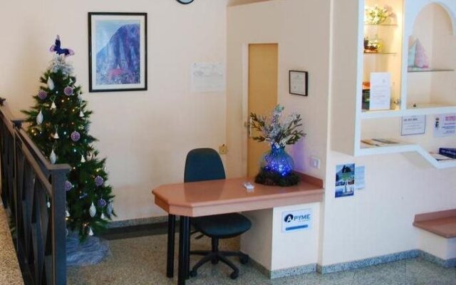 Apartamentos Jucar