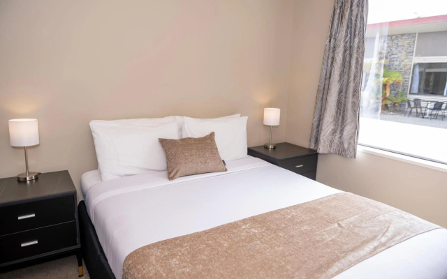 58 On Cron Motel – Guest Rooms – Franz Josef