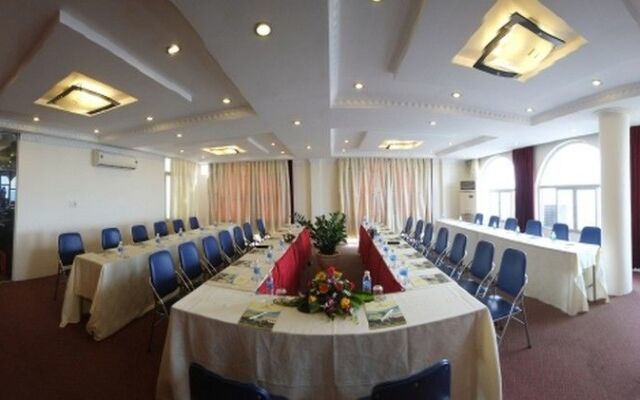 Vietnam Trade Union Hotel in Halong