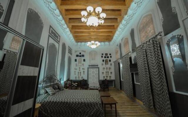 Bibi Khanym Hotel