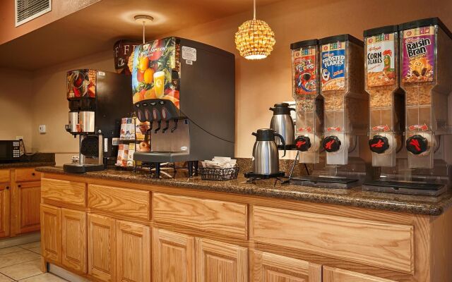 Holiday Inn Express & Suites Phoenix - Tempe by IHG