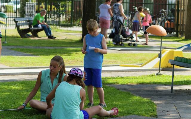 Child-friendly farmhouse villa with PlayStation in Limburg