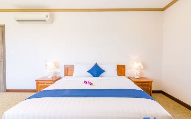 Navy Hotel Cam Ranh