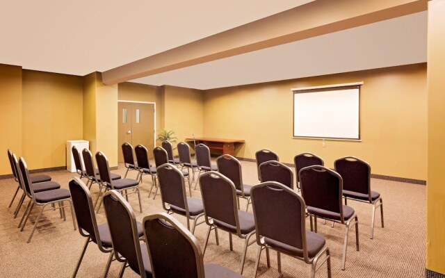 Ramada by Wyndham Cold Lake