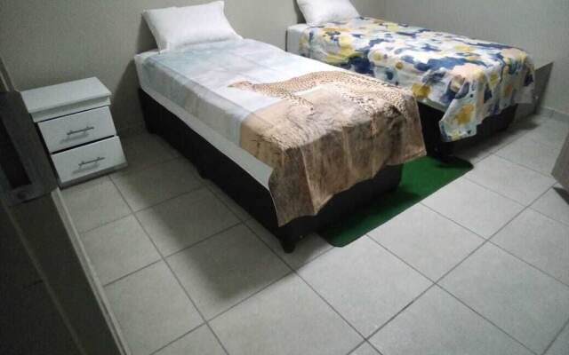 Apartment In Rosebank Johannesburg