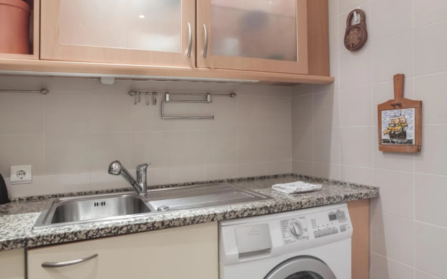 Rent4rest Estoril Beachfront Apartments - Balcony Studio