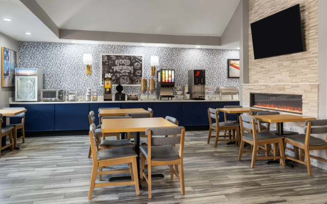 AmericInn by Wyndham Urbana/Champaign University Area