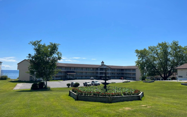 Quality Inn Lakefront