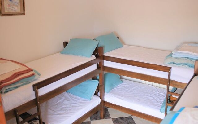 Hostel Villa Cabreros