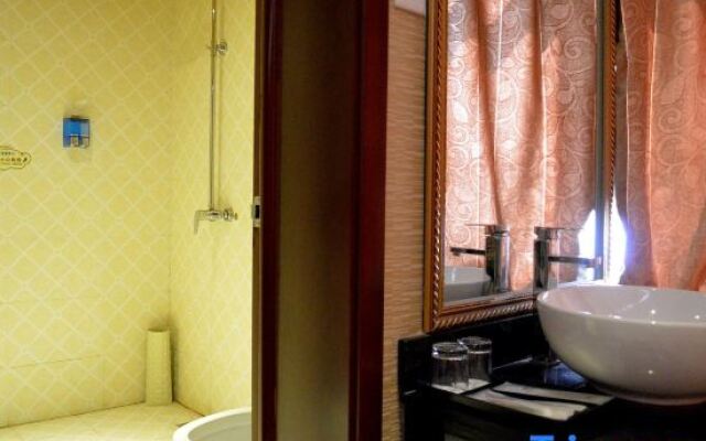 Songxian Golden Sunshine Business Hotel