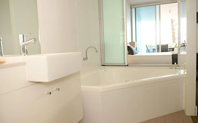 Manta Bargara Resort