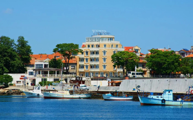 Hotel Paros