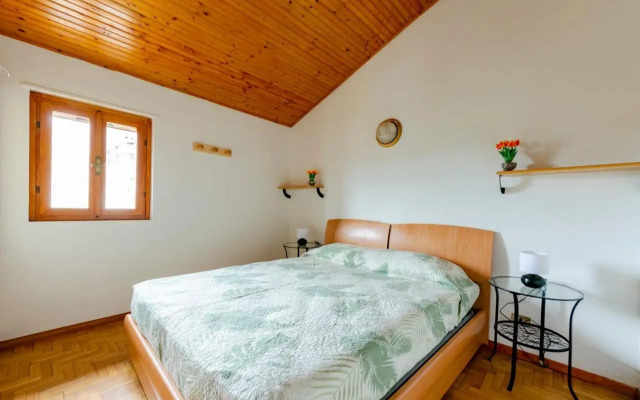 ALTIDO Splendid House w/Garden & Green Hills View