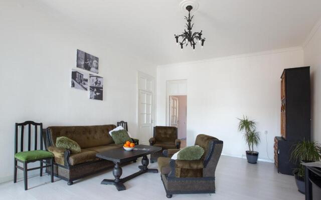 GrandCandy Self Checkin Apartments Central Yerevan