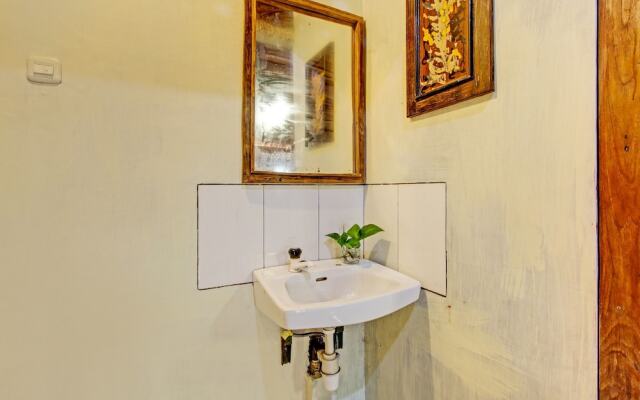 OYO Homes 93598 Omah Baturan Syariah