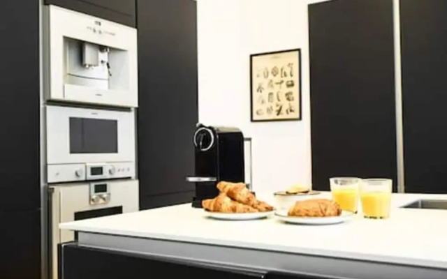 Luxe Apartment Escape