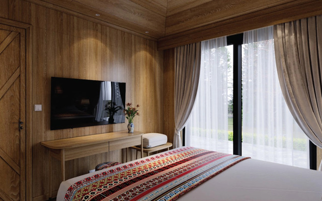 Lady Hill Sapa Resort