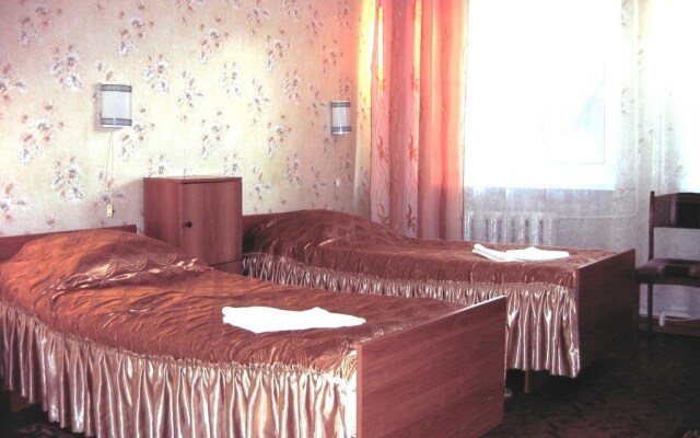 Yunost Hotel