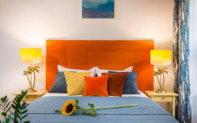 Fragola Apartments Pop of Colour