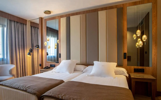 Hotel Granada Center