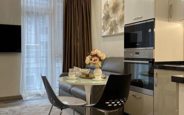 Apartments on Admiral Makarov street 6Bk2