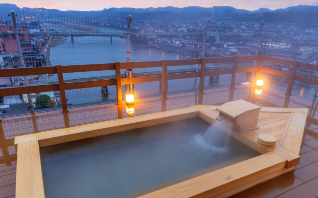 Shokyoto No Yu Mikuma Hotel