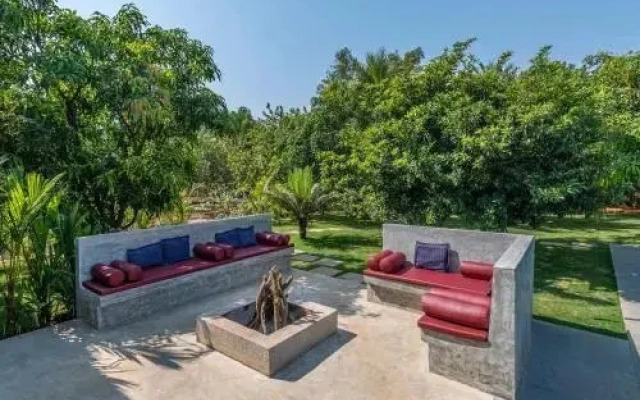 SaffronStays Casa Manga