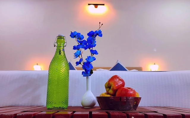 Takhat Villa by ShriGo Hotels
