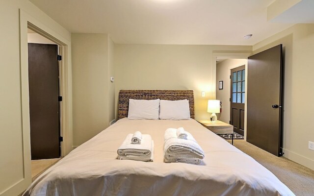 Mountain Cove 7 Bedroom Home