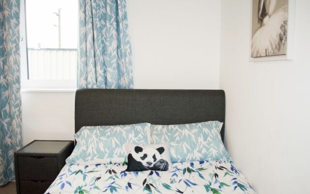 2 Bedroom Flat Close To The City Centre