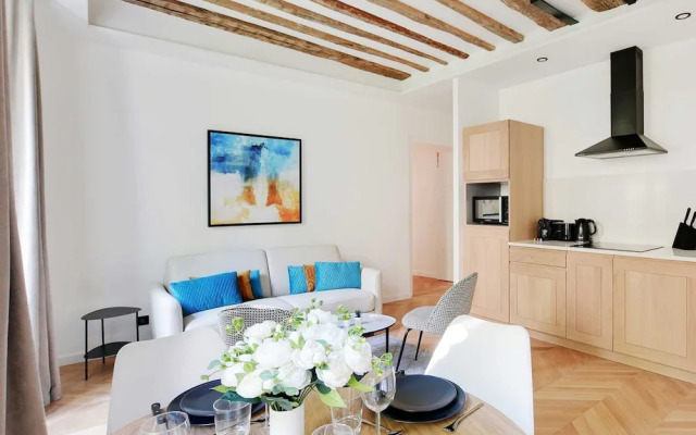 Magnificent Apartment in Le Marais