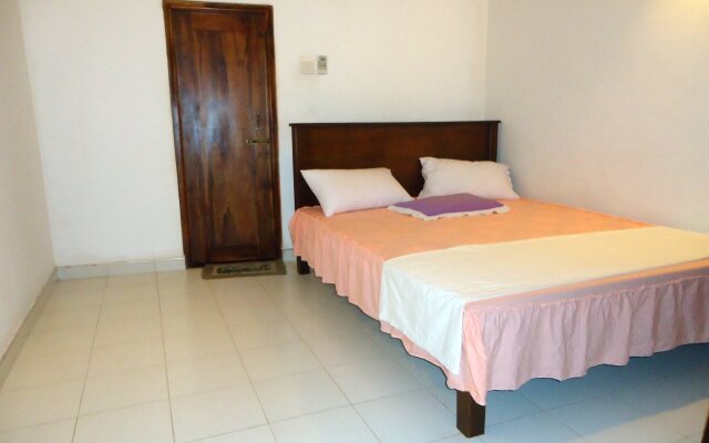 Mothers Elephant Safari Hotel