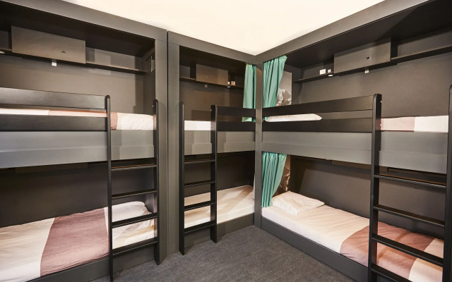 The People - Les 2 Alpes - Hostel