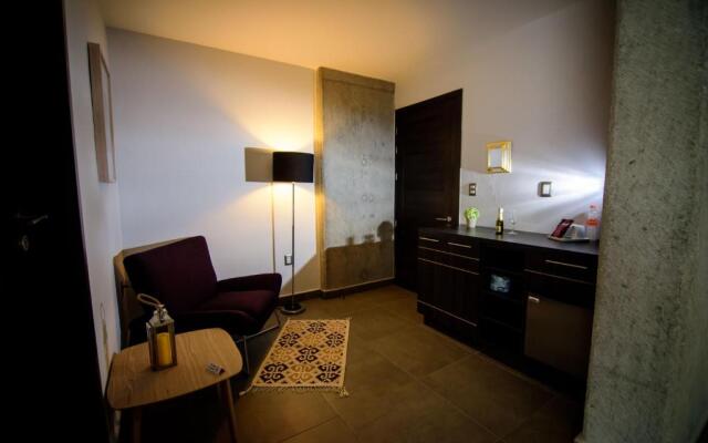 Maria Ines Hotel Suite