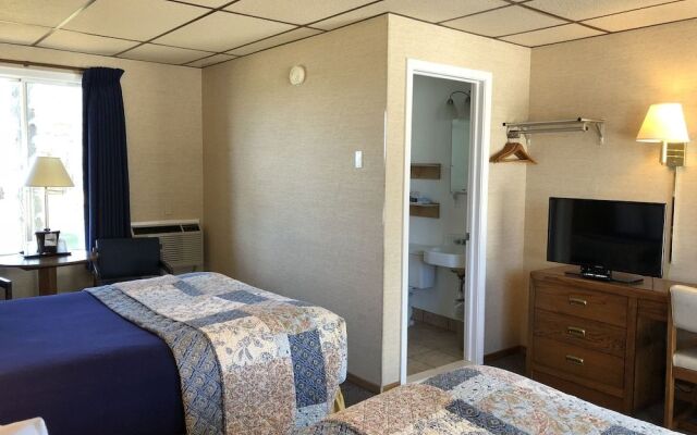 Riviera Motel