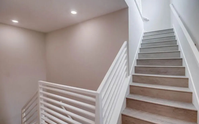 Santa Barbara Loft
