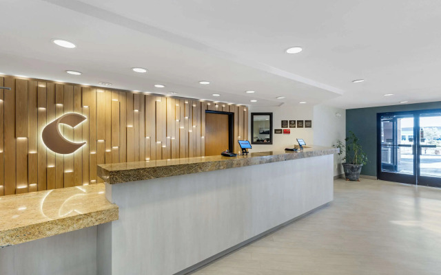 Comfort Inn Marina on the Monterey Bay