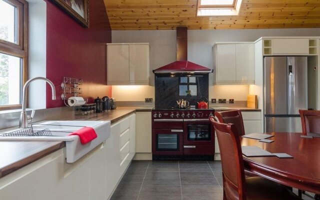 Avoca Lodge